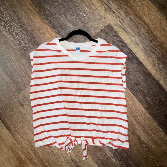 Old Navy Red and White Tie Front Relaxed Tee - Picture 1 of 1